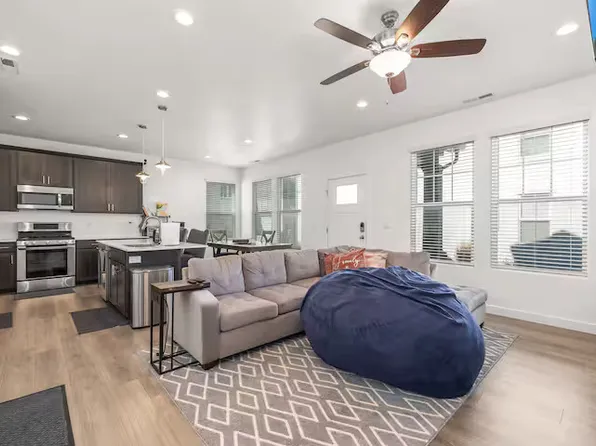 (undisclosed Address), South Jordan, UT 84009