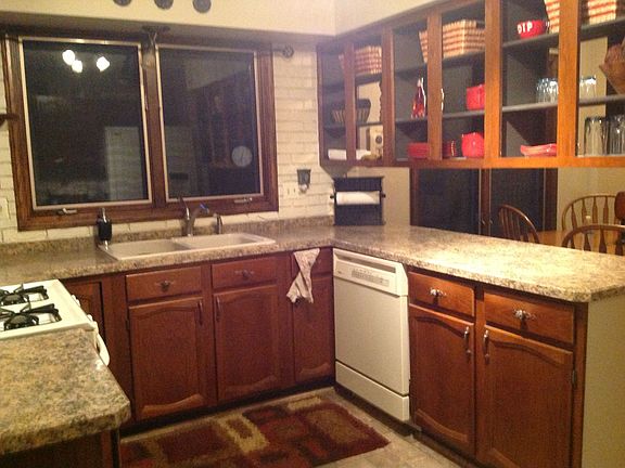 2nd image of 560 Willow Grove Dr