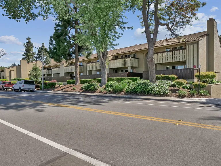 Summerwood Apartments — Photo 66