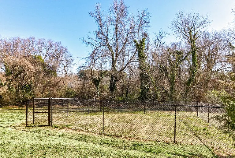 Trails Corner Apartments — Photo 10