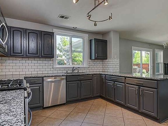 4th image of 452 Glenbriar Cir