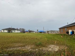 1421 Santa Barbara Blvd N, Cape Coral, FL 33993