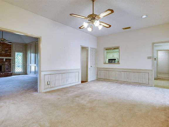 3rd image of 2417 Diamond Oaks Dr