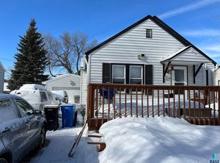 307 N Highland Ave, Sioux Falls, SD 57103