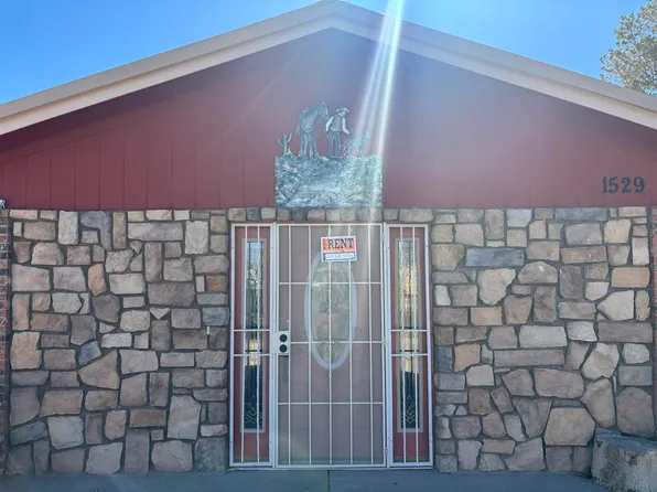 1529 Joanne Ct SW, Albuquerque, NM 87121