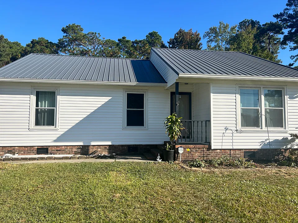 209 Hollins Rd