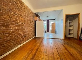 2051 Gates Ave #2LL, Ridgewood, NY 11385