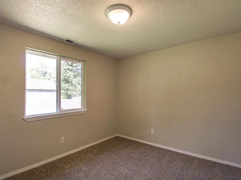 3882 Lone Oak Rd SE — Photo 21