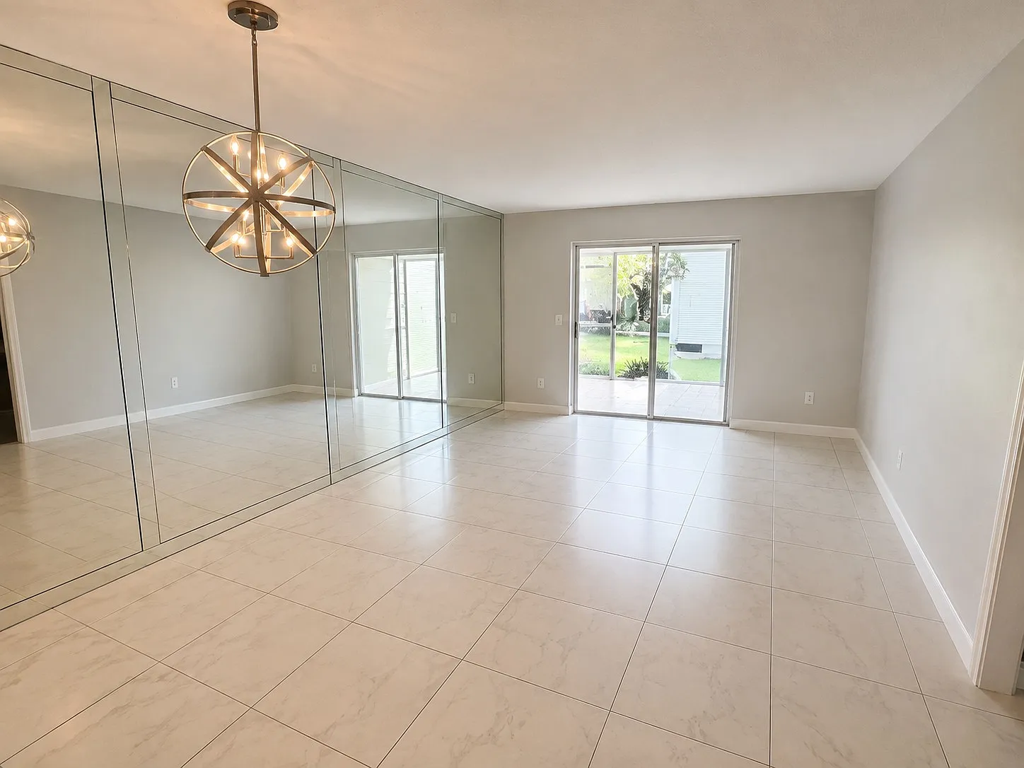 1 bed, 1.5 bath, 806 sqft, $1,850 — Photo 3