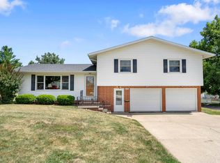 907 Walnut St, Traer, IA 50675