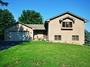 420 Ridge View Cir, Hamel, MN 55340
