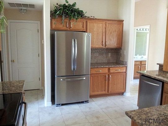 3rd image of 16 Rymshaw Pl