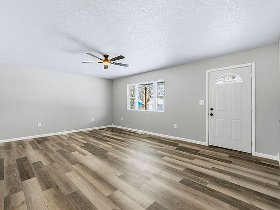 3rd image of 1207 W Central Ave