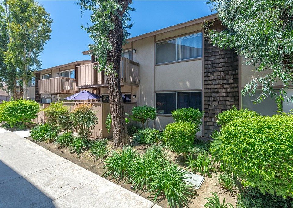 1st image of 1062 Cabrillo Park Dr #D