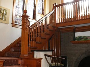 1024 N 4th St, Burlington, IA 52601