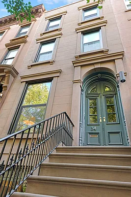 Sold by Compass | media 12