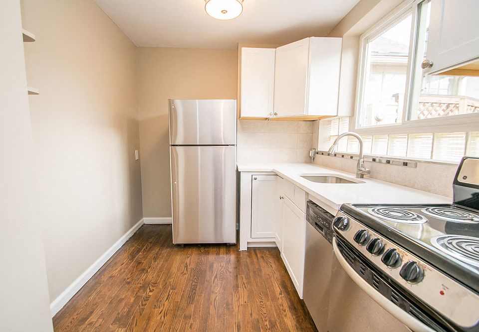 1725 15th Street Unit 1 Kitchen