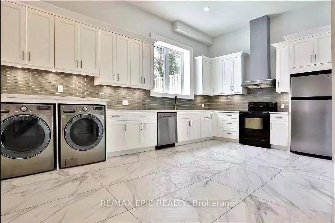 2 bed, $2,700 — Photo 2