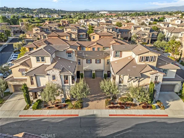31023 Strawberry Tree Ln, Temecula, CA 92592