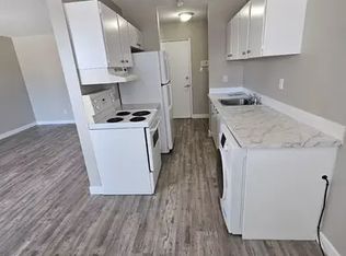 9560 163rd St NW #301B, Edmonton, AB T5P 3M7