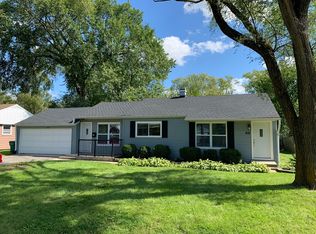 231 Pine Tree Row, Lake Zurich, IL 60047