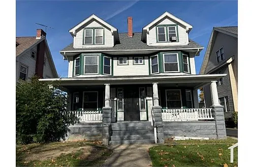 3203 Whitethorn Rd Photo 1