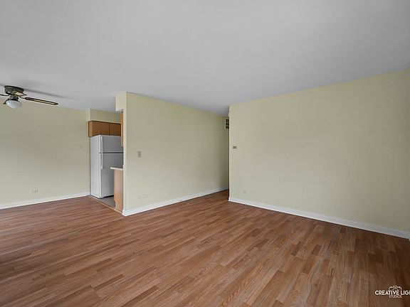 3rd image of 840 Cambridge Pl #840