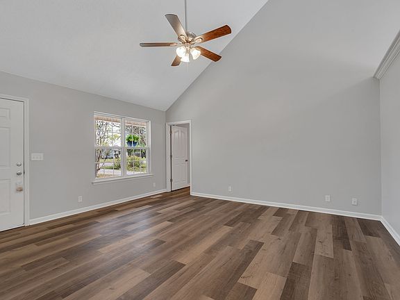 3rd image of 7411 Appomattox Dr