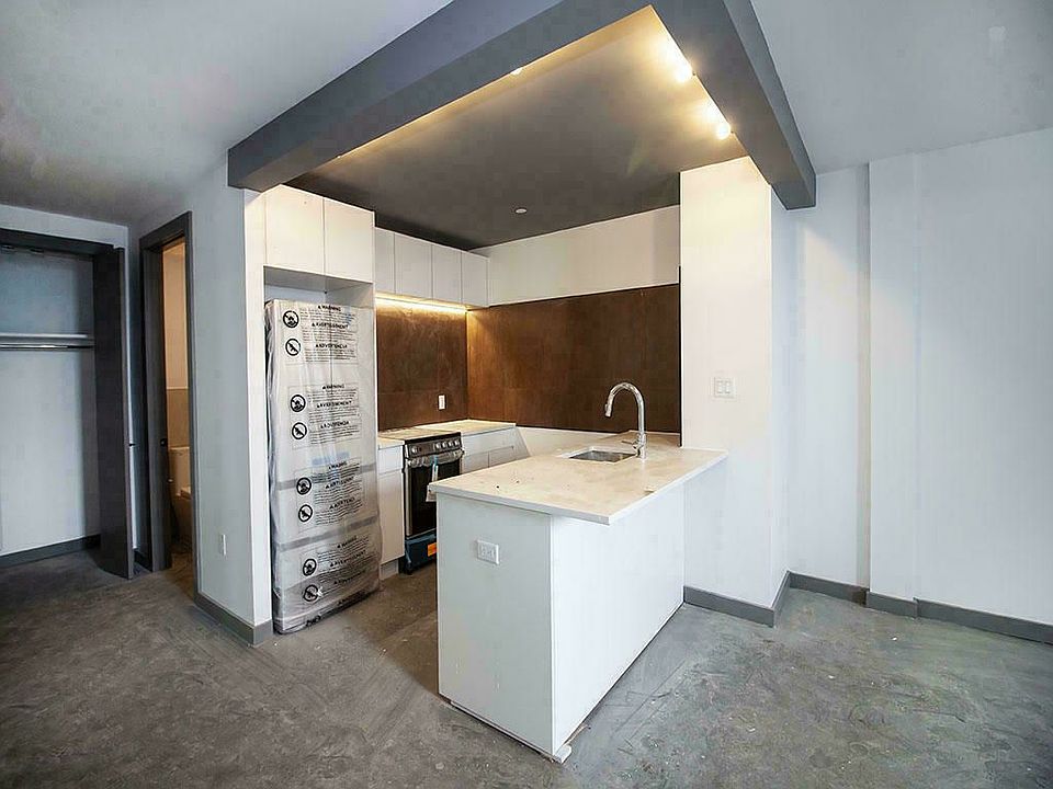 1st image of 410 Tompkins Ave #3M