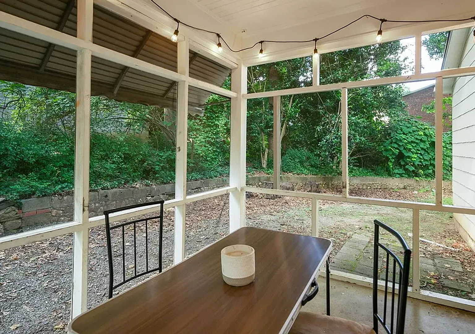 3 Bedroom 2 Bathroom Home on Clemson Street — Photo 4