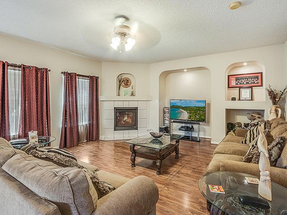 5th image of 2988 Tierra Fresno Dr