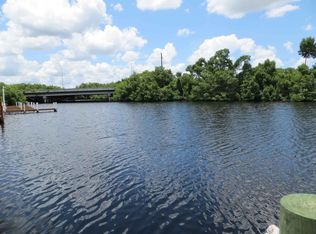 42 Channel Ln, Fort Myers, FL 33905