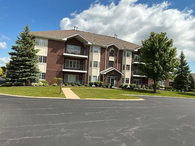 1st image of 13098 Laurel Glen Ct APT 301