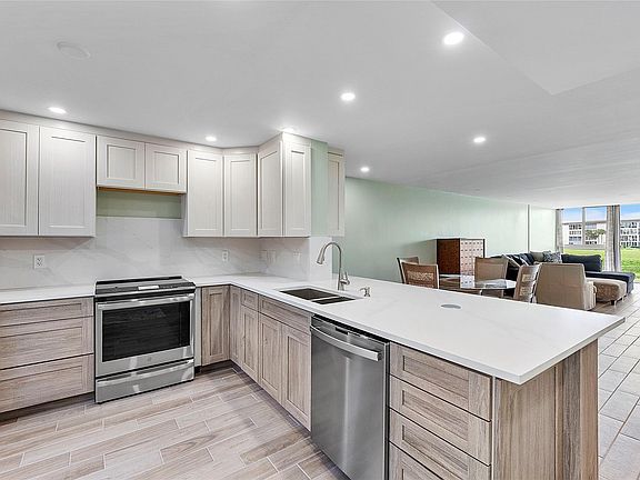 2nd image of 3502 Bimini Lane #B2
