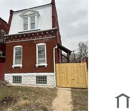 1st image of 3646 Iowa Ave