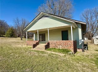 206 Green Ave, Poteau, OK 74953