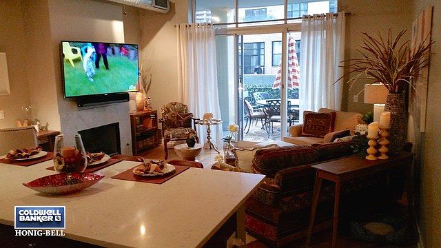 1st image of 720 N Larrabee St APT 704