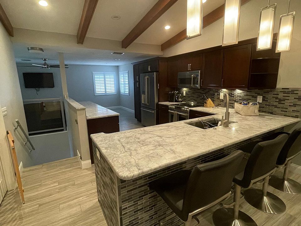 1st image of 1450 Mahogany Ln