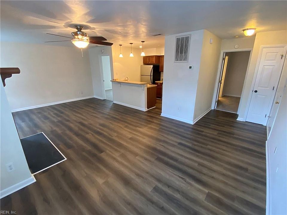 1st image of 632 Waters Dr