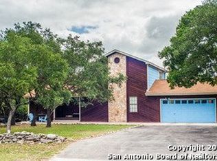 166 Mountainview Dr, Canyon Lake, TX 78133