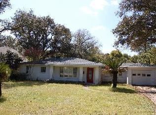 13 Highpoint Dr, Gulf Breeze, FL 32561