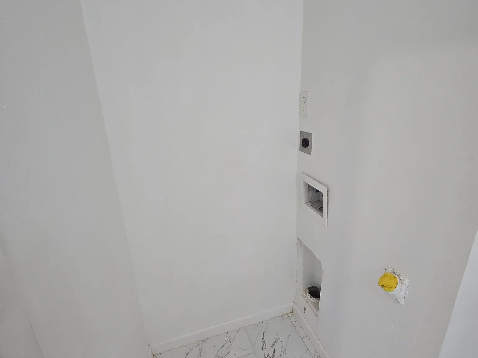 3 bed, 2.0 bath, $1,600 — Photo 1