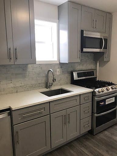 1st image of 3130 Seymour Ave APT 1R