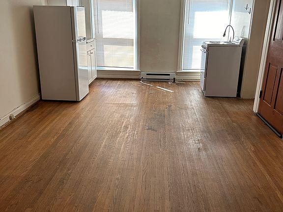 5th image of 234 N Potomac St APT 2B