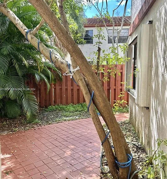 335 Ives Dairy Rd #A33506 — Photo 4