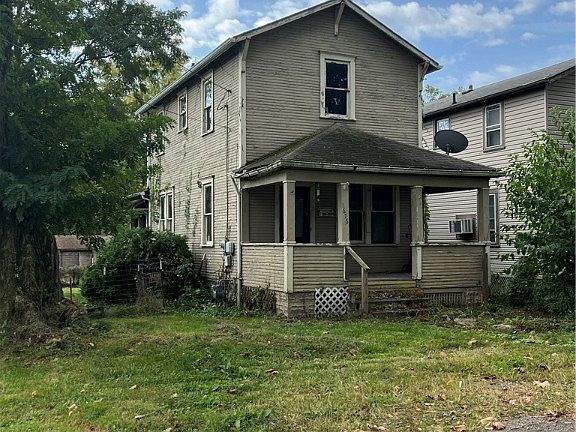 2nd image of 1676 Etruria St