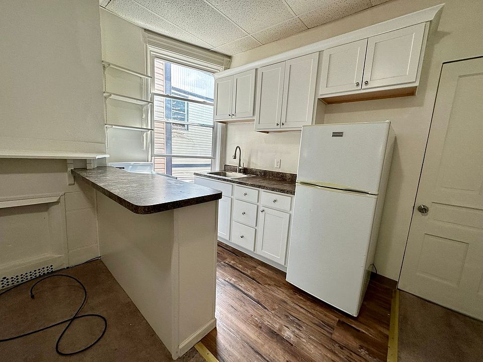 1st image of 634 Summerlea St #358