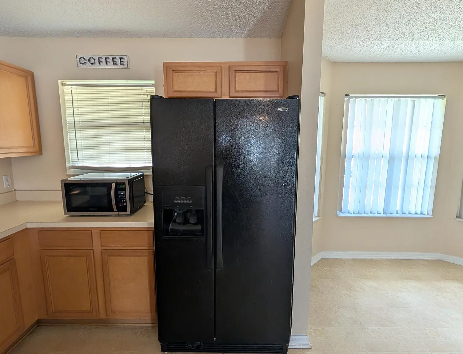 3 bed, 2.0 bath, 1556 sqft, $1,850 — Photo 3