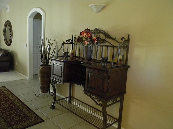 3rd image of 2850 Yuma Dr