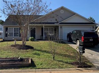 2517 Barkers Ridge Dr, Bessemer City, NC 28016